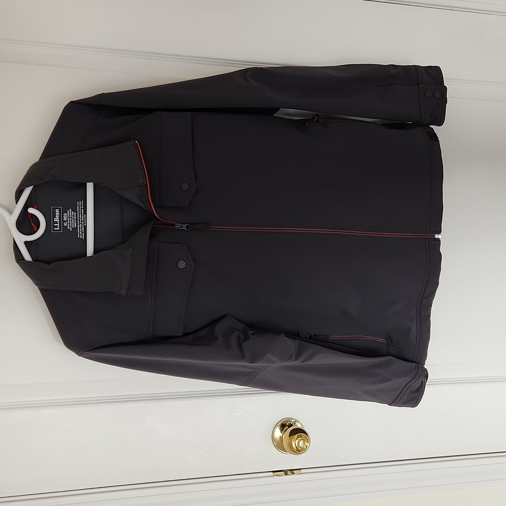 LL Bean Gray Mens Lightly lined jacket, size XL